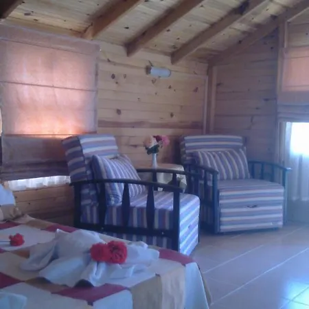 Hidden Garden Lodge *
